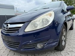 Blau Gebraucht 2009 Opel Corsa Selection Limousine | 880 €