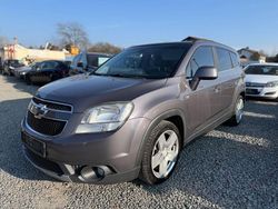 Grau Gebraucht 2011 Chevrolet Orlando LTZ Van / Kleinbus | 3.999 € (Guter Preis)