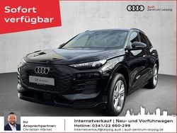 Schwarz Neu 2025 Audi Q6 e-tron SUV | 57.690 € (Superpreis)