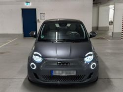 Grau Gebraucht 2022 Fiat 500e La Prima Kleinwagen | 17.500 € (Fairer Preis)