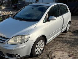 Silber Gebraucht 2006 VW Golf V Comfortline Kleinwagen | 3.200 € (Superpreis)