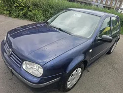 Blau Gebraucht 2000 VW Golf IV Kleinwagen | 1.399 € (Fairer Preis)