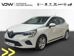 Weiß Gebraucht 2022 Renault Clio V Zen Limousine | 12.480 € (Fairer Preis)