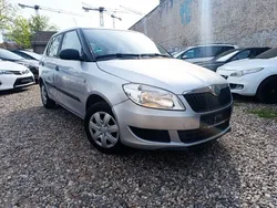 Silber Gebraucht 2010 Skoda Fabia Special Limousine | 3.650 € (Guter Preis)