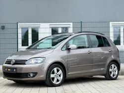 Gold Gebraucht 2011 VW Golf Plus Cross Style Van / Kleinbus | 7.490 € (Fairer Preis)