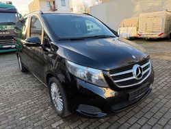 Schwarz Gebraucht 2014 Mercedes V220 Edition Van / Kleinbus | 20.999 € (Teuer)