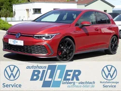 Kings red metallic (metallic) Gebraucht 2021 VW Golf VIII GTI Limousine | 25.990 € (Superpreis)