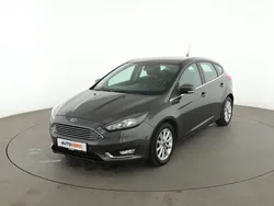 Grau Gebraucht 2017 Ford Focus Titanium Limousine | 12.070 € (Guter Preis)
