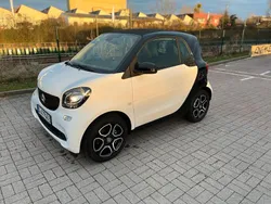 Weiß Gebraucht 2018 Smart ForTwo Electric Drive Prime Kleinwagen | 9.499 € (Etwas zu teuer)