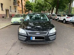 Schwarz Gebraucht 2006 Ford Focus Limousine | 800 € (Superpreis)
