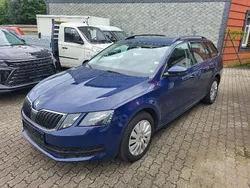 Pazifikblau Gebraucht 2018 Skoda Octavia G-TEC Active Kombi | 12.445 € (Fairer Preis)