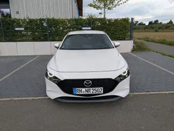 Weiß Gebraucht 2020 Mazda 3 Selection Limousine | 18.990 € (Fairer Preis)