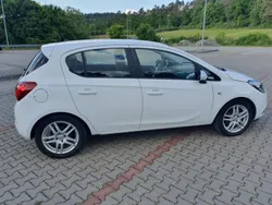 Weiß Gebraucht 2016 Opel Corsa Edition Kleinwagen | 6.100 € (Fairer Preis)