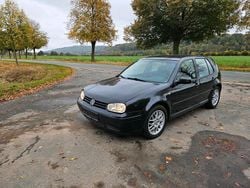 Schwarz Gebraucht 1999 VW Golf IV Highline Kleinwagen | 2.950 € (Etwas zu teuer)