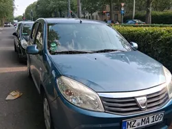 Blau Gebraucht 2009 Dacia Sandero Kleinwagen | 2.500 € (Fairer Preis)