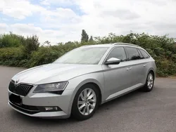 Silber Gebraucht 2016 Skoda Superb Kombi | 19.400 € (Teuer)