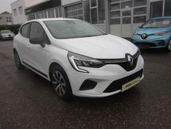 Weiß Gebraucht 2022 Renault Clio V Equilibre Limousine | 12.990 € (Fairer Preis)