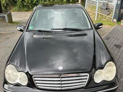 Schwarz Gebraucht 2005 Mercedes C230 Limousine | 5.600 € (Teuer)