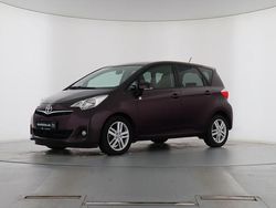Deep amethyst mica metallic Gebraucht 2011 Toyota Verso-S Club Van / Kleinbus | 6.789 € (Fairer Preis)