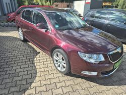 Violet Gebraucht 2010 Skoda Superb Comfort Limousine | 4.950 € (Fairer Preis)