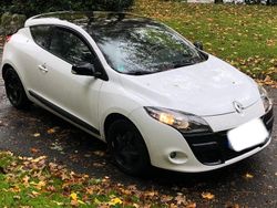 Weiß Gebraucht 2011 Renault Mégane Coupé Coupé | 3.299 €