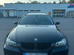 Schwarz Gebraucht 2006 BMW 325 Limousine | 5.000 €