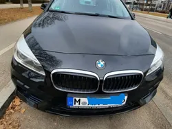 Schwarz Gebraucht 2015 BMW 216 Gran Tourer Van / Kleinbus | 12.400 € (Teuer)