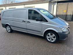 Silber Gebraucht 2014 Mercedes Vito Van / Kleinbus | 8.900 €