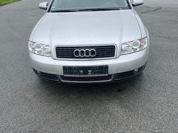 Silber Gebraucht 2002 Audi A4 Design Limousine | 1.200 € (Superpreis)