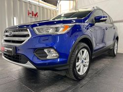 Blau Gebraucht 2016 Ford Kuga Titanium SUV | 13.389 € (Guter Preis)