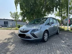 Grau Gebraucht 2012 Opel Zafira Van / Kleinbus | 3.950 € (Guter Preis)