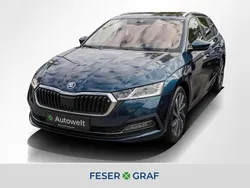 Lavablau metallic Gebraucht 2022 Skoda Octavia Style Kombi | 24.770 € (Etwas zu teuer)