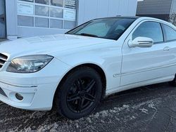 Weiß Gebraucht 2010 Mercedes CLC180 Kleinwagen | 7.800 € (Fairer Preis)