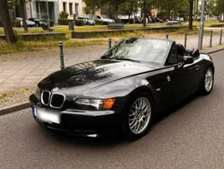 Schwarz Gebraucht 1998 BMW Z3 Cabrio | 5.500 €