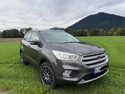 Grau Gebraucht 2018 Ford Kuga Cool & Connect SUV | 15.600 € (Etwas zu teuer)