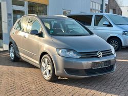 Grau Gebraucht 2009 VW Golf Plus Cross Comfortline Van / Kleinbus | 6.490 € (Teuer)