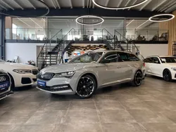 Grau Gebraucht 2020 Skoda Superb SportLine Kombi | 22.999 € (Fairer Preis)