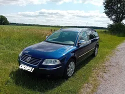 Blau Gebraucht 2004 VW Passat Comfortline Kombi | 3.900 € (Teuer)