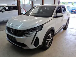 Weiß Gebraucht 2021 Peugeot 3008 Allure SUV | 20.650 € (Fairer Preis)