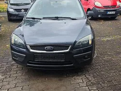 Grau Gebraucht 2006 Ford Focus Sport Limousine | 750 € (Guter Preis)