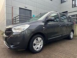 Grau Gebraucht 2017 Dacia Lodgy Lauréate Van / Kleinbus | 8.980 € (Guter Preis)