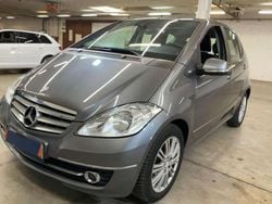 Grau Gebraucht 2009 Mercedes A170 Avantgarde Limousine | 4.900 € (Fairer Preis)