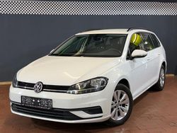 Weiß Gebraucht 2019 VW Golf VII Trendline Kombi | 17.490 € (Fairer Preis)
