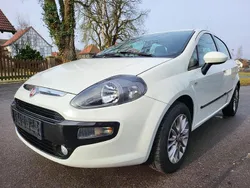Weiß Gebraucht 2011 Fiat Punto Evo Kleinwagen | 5.900 € (Etwas zu teuer)