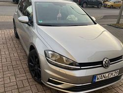 Beige Gebraucht 2017 VW Golf Sound Limousine | 14.800 € (Fairer Preis)