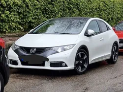 Weiß Gebraucht 2012 Honda Civic Executive Limousine | 10.749 € (Teuer)
