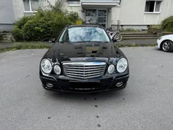Schwarz Gebraucht 2006 Mercedes E350 Kombi | 7.000 € (Etwas zu teuer)