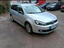 Silber Gebraucht 2011 VW Golf Kombi | 6.350 € (Teuer)