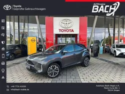 Grau Gebraucht 2024 Toyota Yaris Cross Style SUV | 32.990 € (Etwas zu teuer)