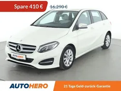 Weiß Gebraucht 2016 Mercedes B180 Style Van / Kleinbus | 15.880 € (Fairer Preis)